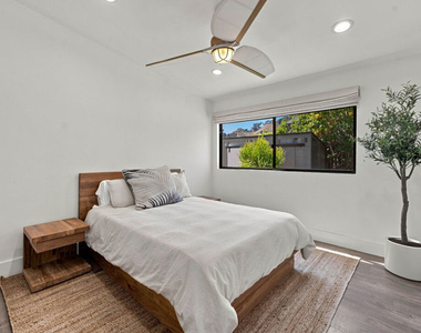 20345 Seaboard Road - Photo Thumbnail 17