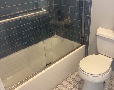 7925 Kittyhawk Avenue - Photo Thumbnail 7