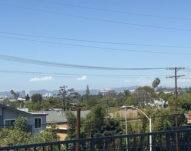 7925 Kittyhawk Avenue - Photo Thumbnail 18