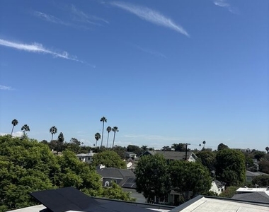 7925 Kittyhawk Avenue - Photo Thumbnail 17