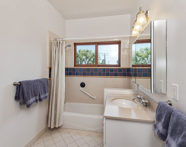 4236 Moore Street - Photo Thumbnail 28