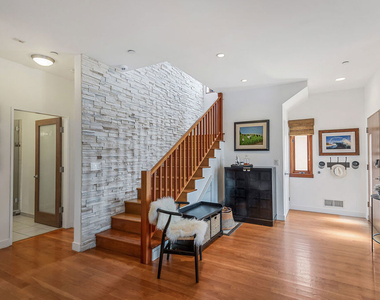 4236 Moore Street - Photo Thumbnail 17