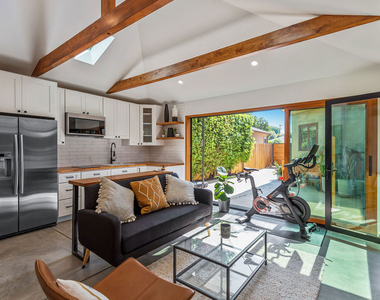 4236 Moore Street - Photo Thumbnail 32
