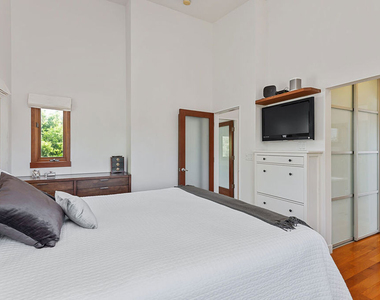 4236 Moore Street - Photo Thumbnail 23