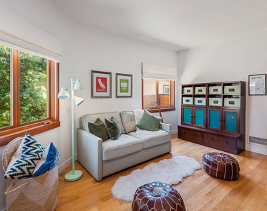 4236 Moore Street - Photo Thumbnail 14