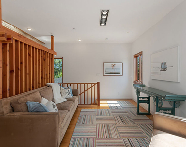 4236 Moore Street - Photo Thumbnail 18