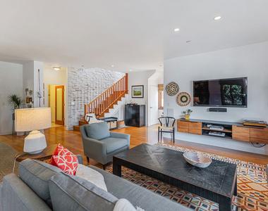 4236 Moore Street - Photo Thumbnail 5