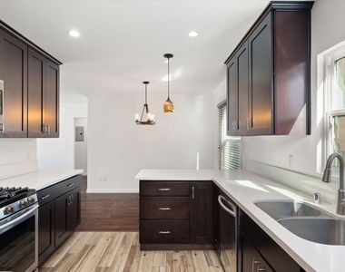 1472 S Crest Drive - Photo Thumbnail 6