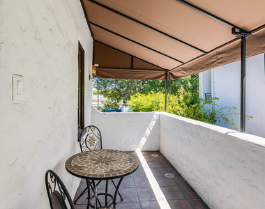 339 N Croft Avenue - Photo Thumbnail 6