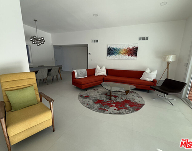 3060 N Farrell Drive - Photo Thumbnail 13