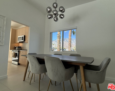 3060 N Farrell Drive - Photo Thumbnail 8