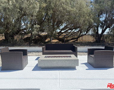 3060 N Farrell Drive - Photo Thumbnail 3