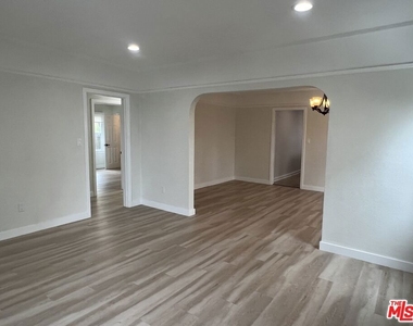 1284 S Highland Avenue - Photo Thumbnail 2