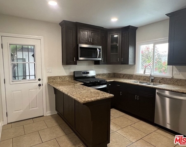 1284 S Highland Avenue - Photo Thumbnail 5