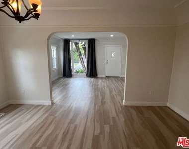 1284 S Highland Avenue - Photo Thumbnail 9