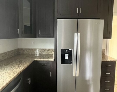 1284 S Highland Avenue - Photo Thumbnail 8