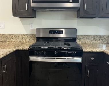 1284 S Highland Avenue - Photo Thumbnail 7