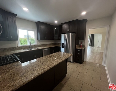 1284 S Highland Avenue - Photo Thumbnail 6