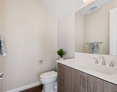 4429 Paxton Place - Photo Thumbnail 2