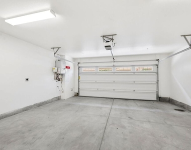 4429 Paxton Place - Photo Thumbnail 12