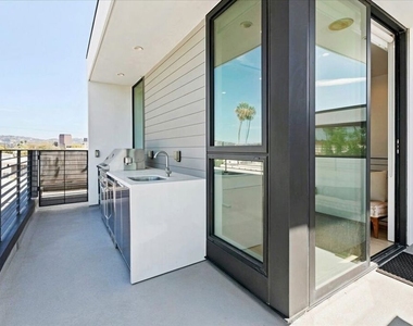 6077 1/2 Horner Street - Photo Thumbnail 25