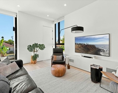 6077 1/2 Horner Street - Photo Thumbnail 18