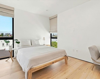 6077 1/2 Horner Street - Photo Thumbnail 14
