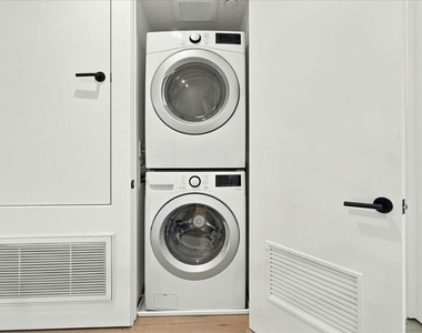 6077 1/2 Horner Street - Photo Thumbnail 11