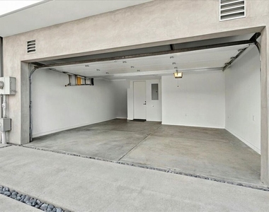 6077 1/2 Horner Street - Photo Thumbnail 29