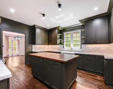 337 N Croft Avenue - Photo Thumbnail 7