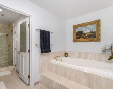 10724 Wilshire Boulevard - Photo Thumbnail 11