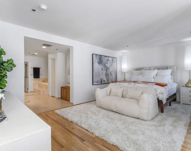 10724 Wilshire Boulevard - Photo Thumbnail 9