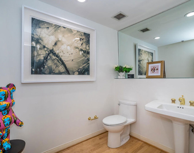 10724 Wilshire Boulevard - Photo Thumbnail 18