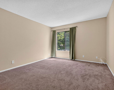 2554 Olive Drive - Photo Thumbnail 15