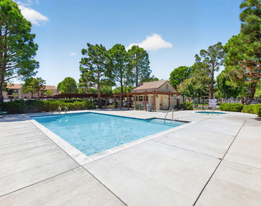 2554 Olive Drive - Photo Thumbnail 29
