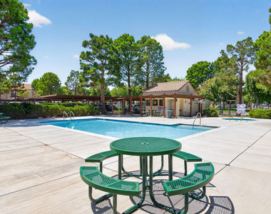 2554 Olive Drive - Photo Thumbnail 30