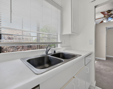 2554 Olive Drive - Photo Thumbnail 13