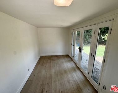 3957 Tivoli Avenue - Photo Thumbnail 31