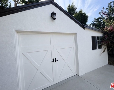 3957 Tivoli Avenue - Photo Thumbnail 20