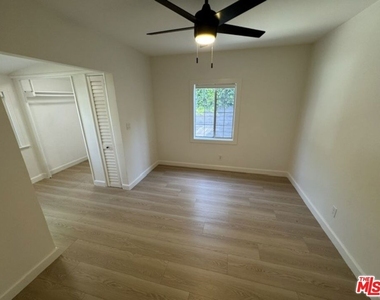 3957 Tivoli Avenue - Photo Thumbnail 28