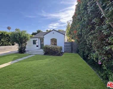 3957 Tivoli Avenue - Photo Thumbnail 2