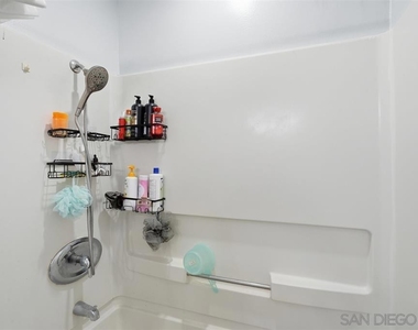 1512 Concord Way A - Photo Thumbnail 26