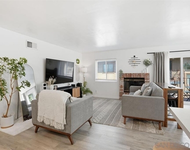 1512 Concord Way A - Photo Thumbnail 13