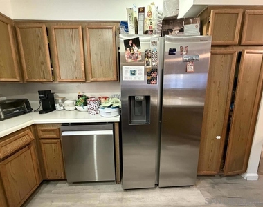 1512 Concord Way A - Photo Thumbnail 3