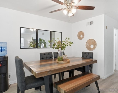 1512 Concord Way A - Photo Thumbnail 8
