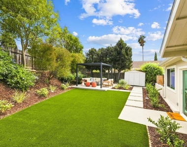 11489 Almazon St - Photo Thumbnail 9