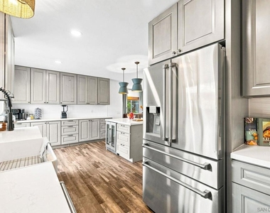 11489 Almazon St - Photo Thumbnail 60