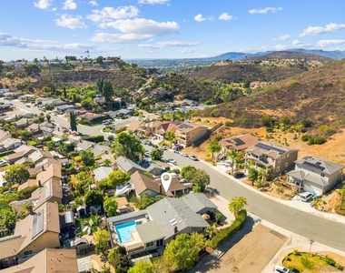 11489 Almazon St - Photo Thumbnail 5