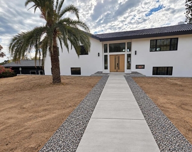2530 Foothill Dr - Photo Thumbnail 1