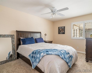 1585 Ionian St - Photo Thumbnail 16